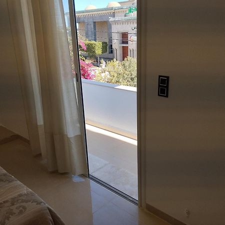 Appartements De Luxe Pres De La Mer ナブール エクステリア 写真